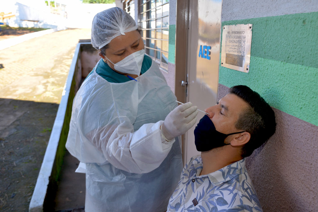 Mutirão leva vacinas, testes e serviços para bairros da região do Mansões Paraíso