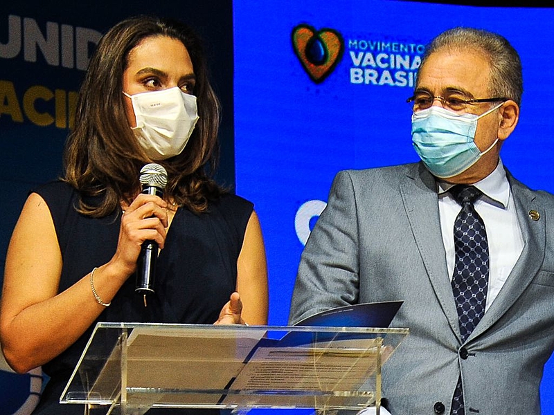“Estamos na vanguarda da estupidez”, diz médica Luana Araújo durante a CPI da Covid