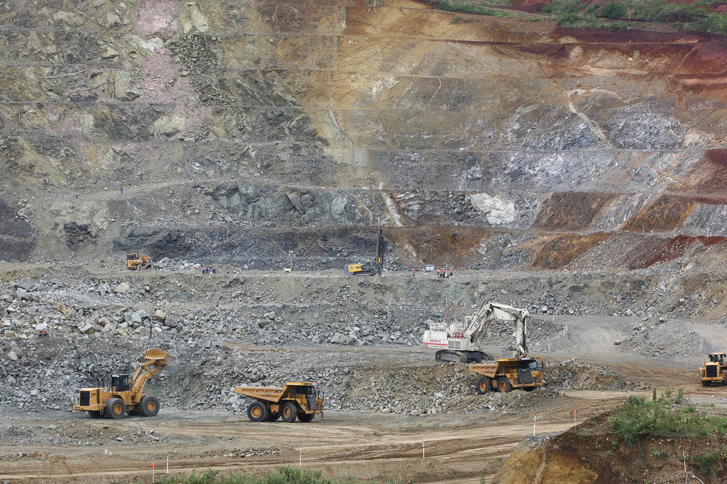 Garimpo já ocupa mais área do que a mineração industrial
