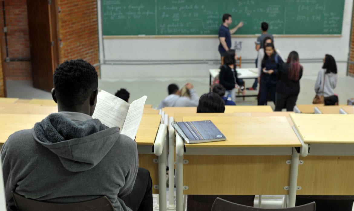 Imagem destacada do post: Inscrições ao ProUni começam hoje e vão até quinta-feira, 13/05