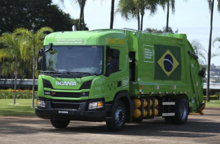 Estadão denuncia esquema com verba secreta na compra de caminhões de lixo