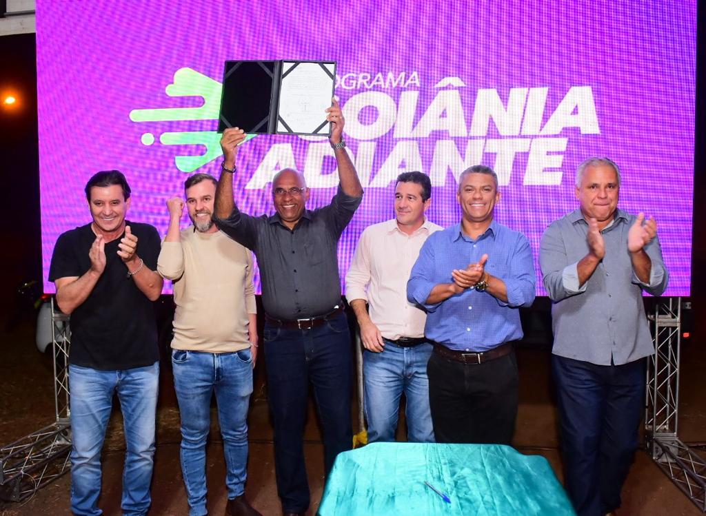 Imagem destacada do post: Rogério Cruz leva obras de infraestrutura no Residencial Solar Ville
