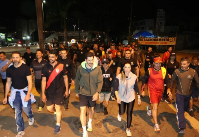 Imagem destacada do post: Daniel Vilela faz a caminhada da fé para Trindade