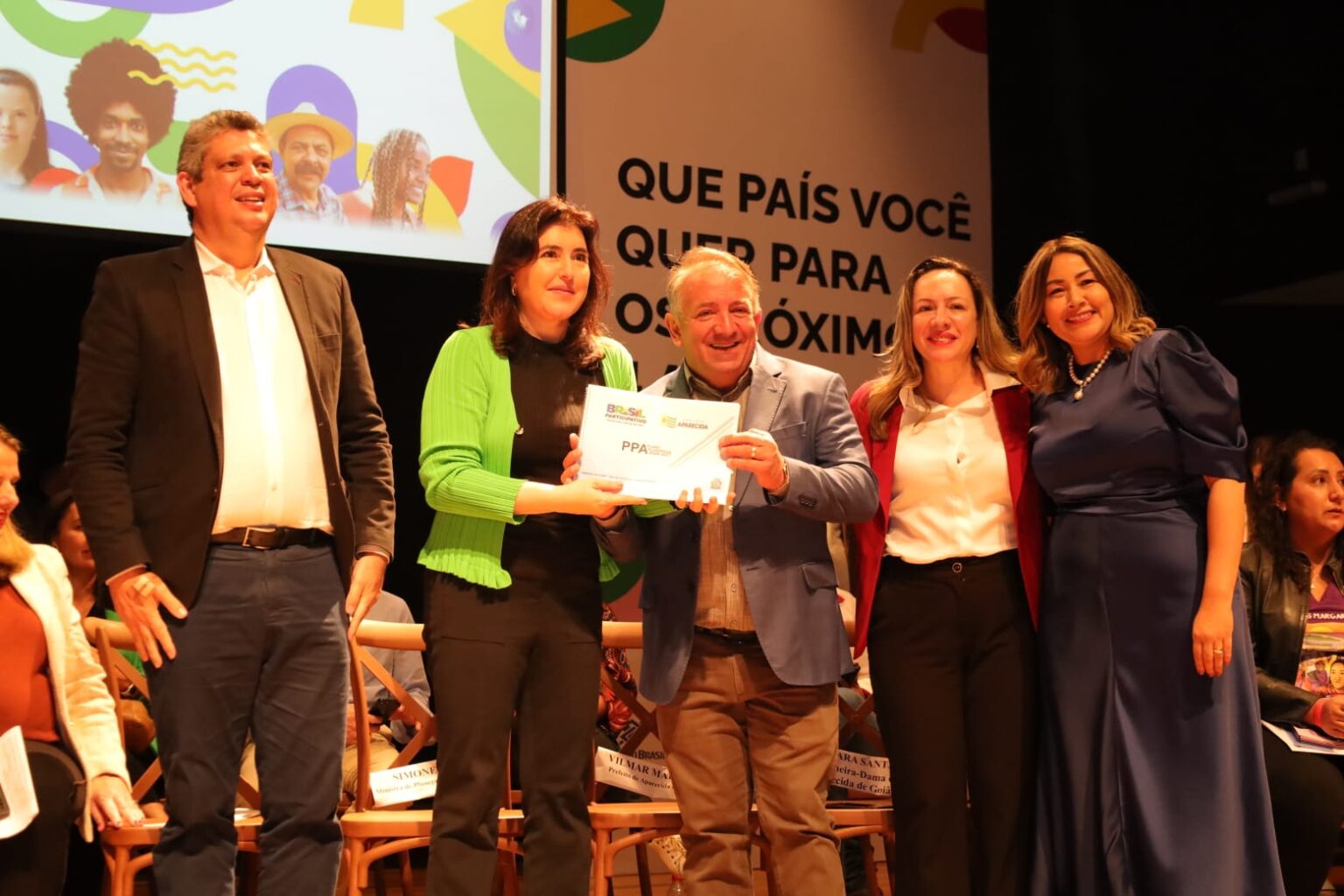 Imagem destacada do post: Aparecida recebe ministros Simone Tebet e Marcio Macedo para discutir o Orçamento Participativo da União