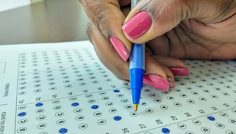 Imagem destacada do post: Governo federal destina R$ 526 milhões do orçamento para concursos em 2024