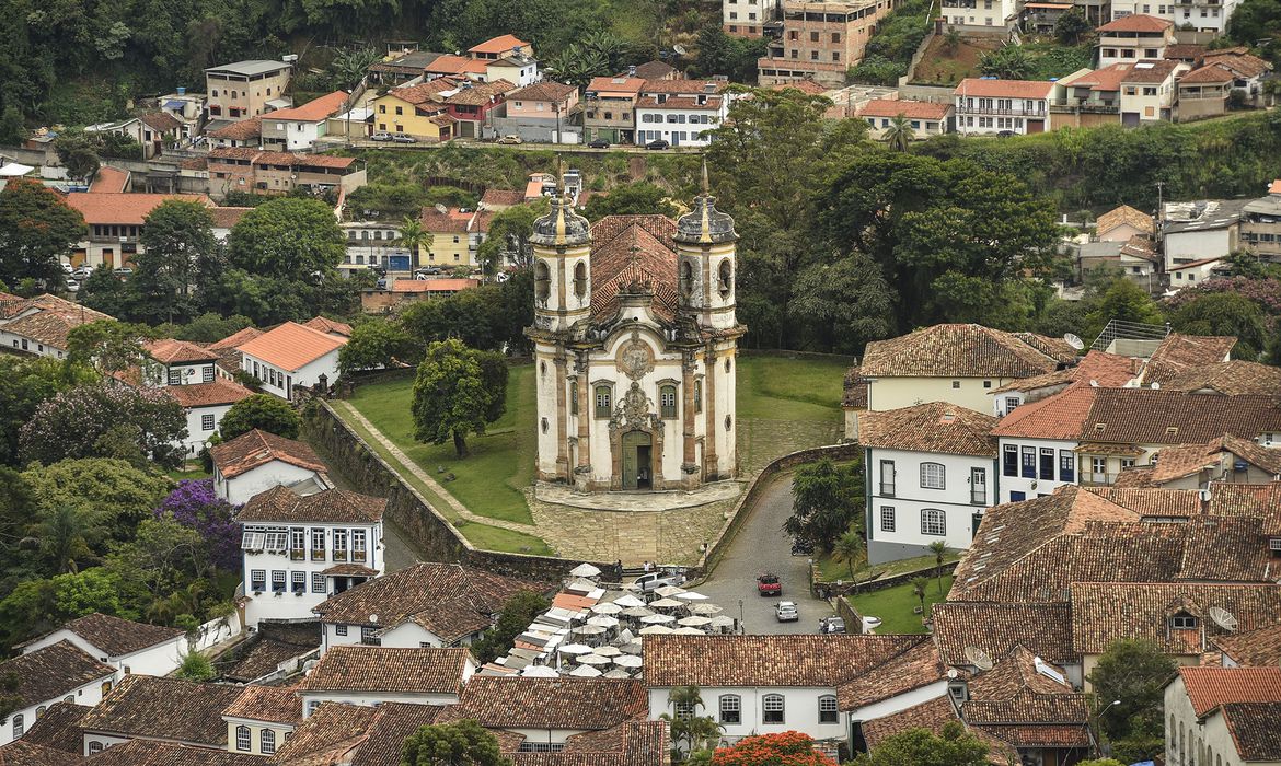 Imagem destacada do post: Iphan recebe do PAC 138 projetos de restauração de patrimônios culturais