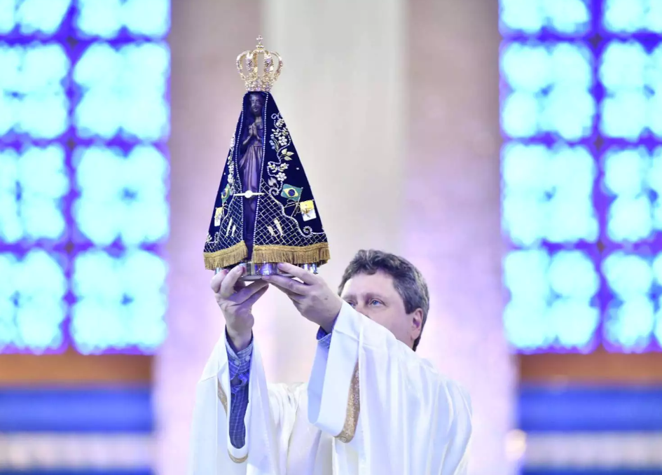 Imagem destacada do post: Santuário de Aparecida prepara-se para festa à Padroeira do Brasil