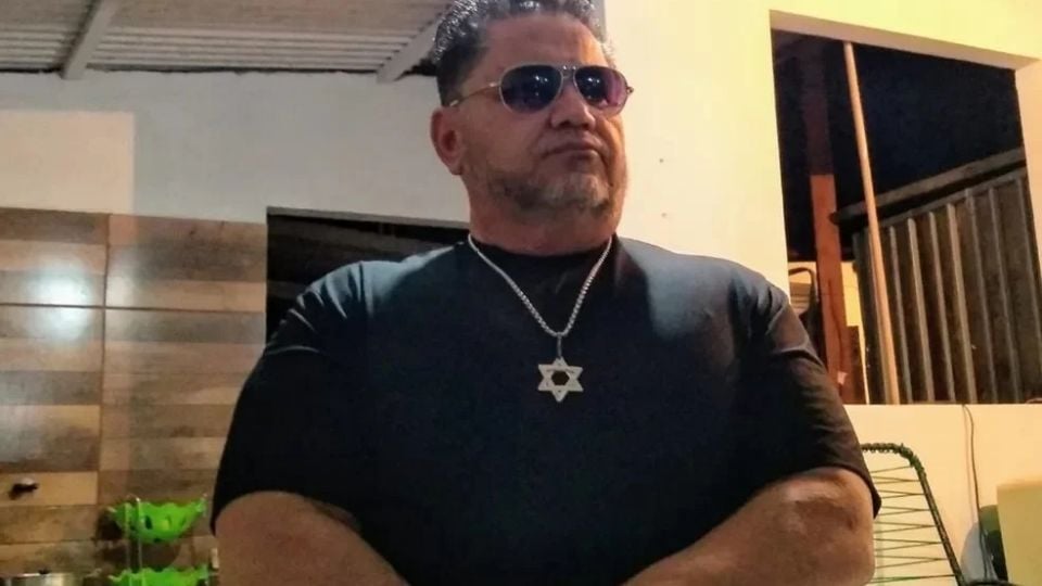 Imagem destacada do post: Polícia prende pastor que dizia “incorporar anjos” para abusar de fiéis