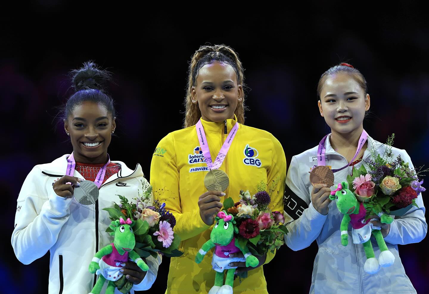 Imagem destacada do post: Rebeca Andrade é bicampeã mundial em salto no mundial da Antuérpia