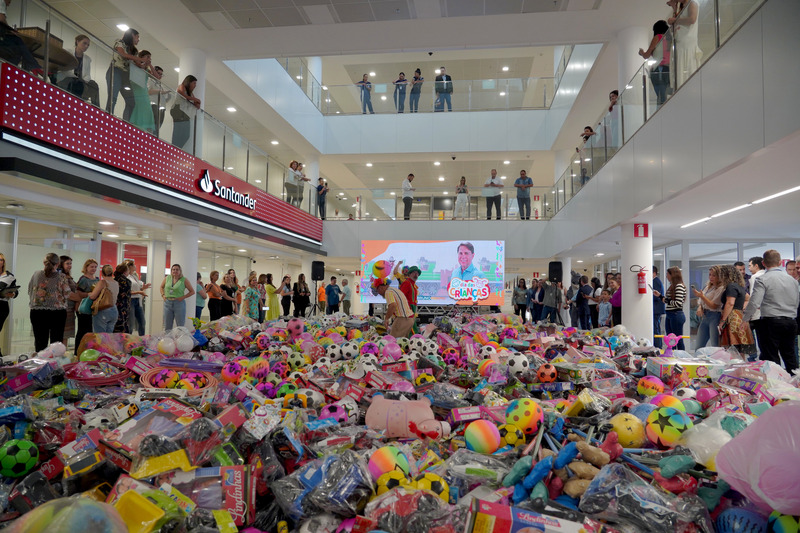 Imagem destacada do post: Alego arrecada 10 mil brinquedos para o Dia das Crianças