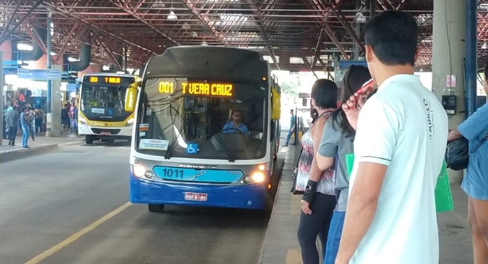 Imagem destacada do post: AGR mantém tarifa de R$ 4,30 para passageiros do transporte metropolitano