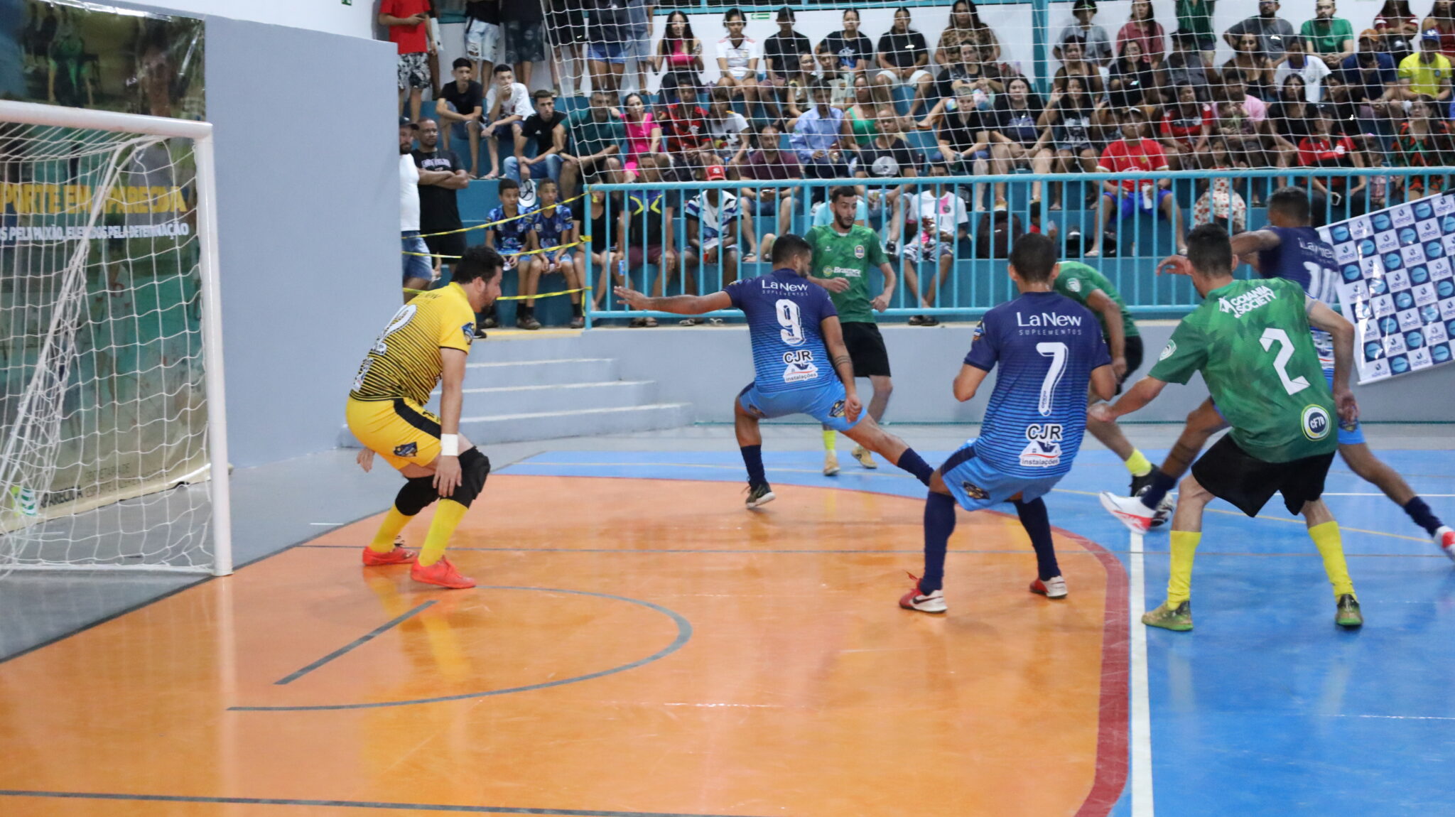 Imagem destacada do post: Aparecida abre inscrições para os campeonatos de futsal e vôlei