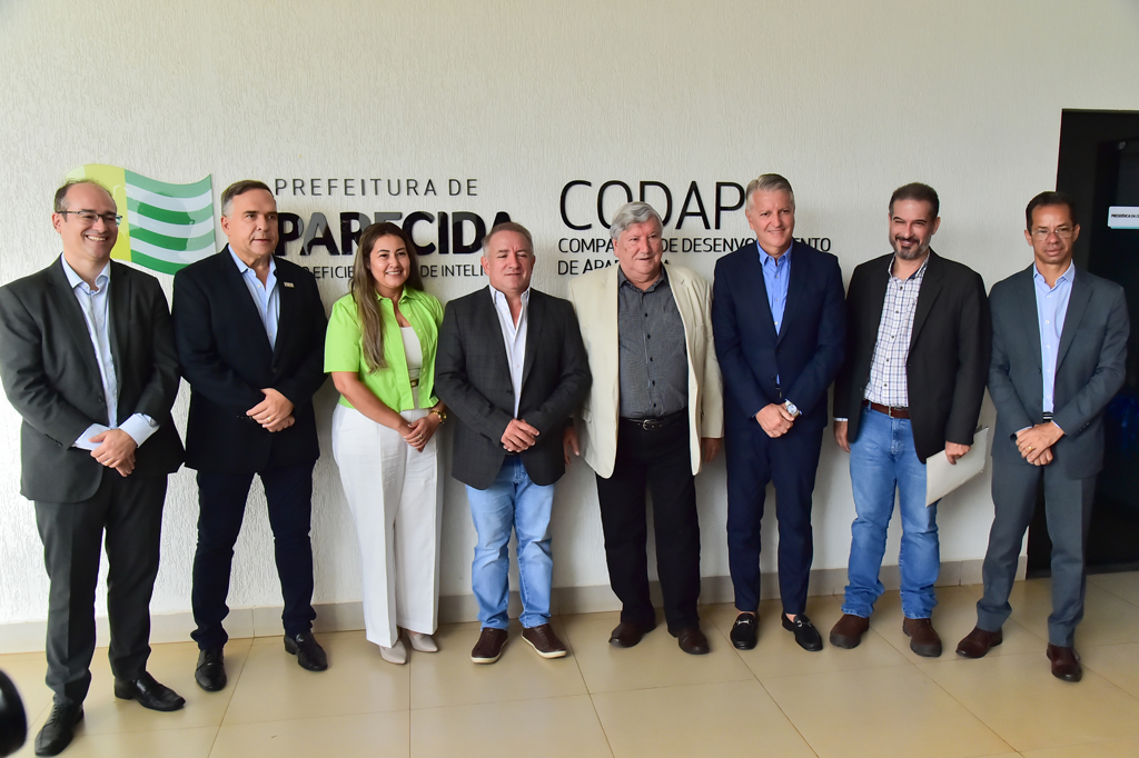 Imagem destacada do post: Vilmar Mariano inaugura a sede oficial da Companhia de Desenvolvimento de Aparecida