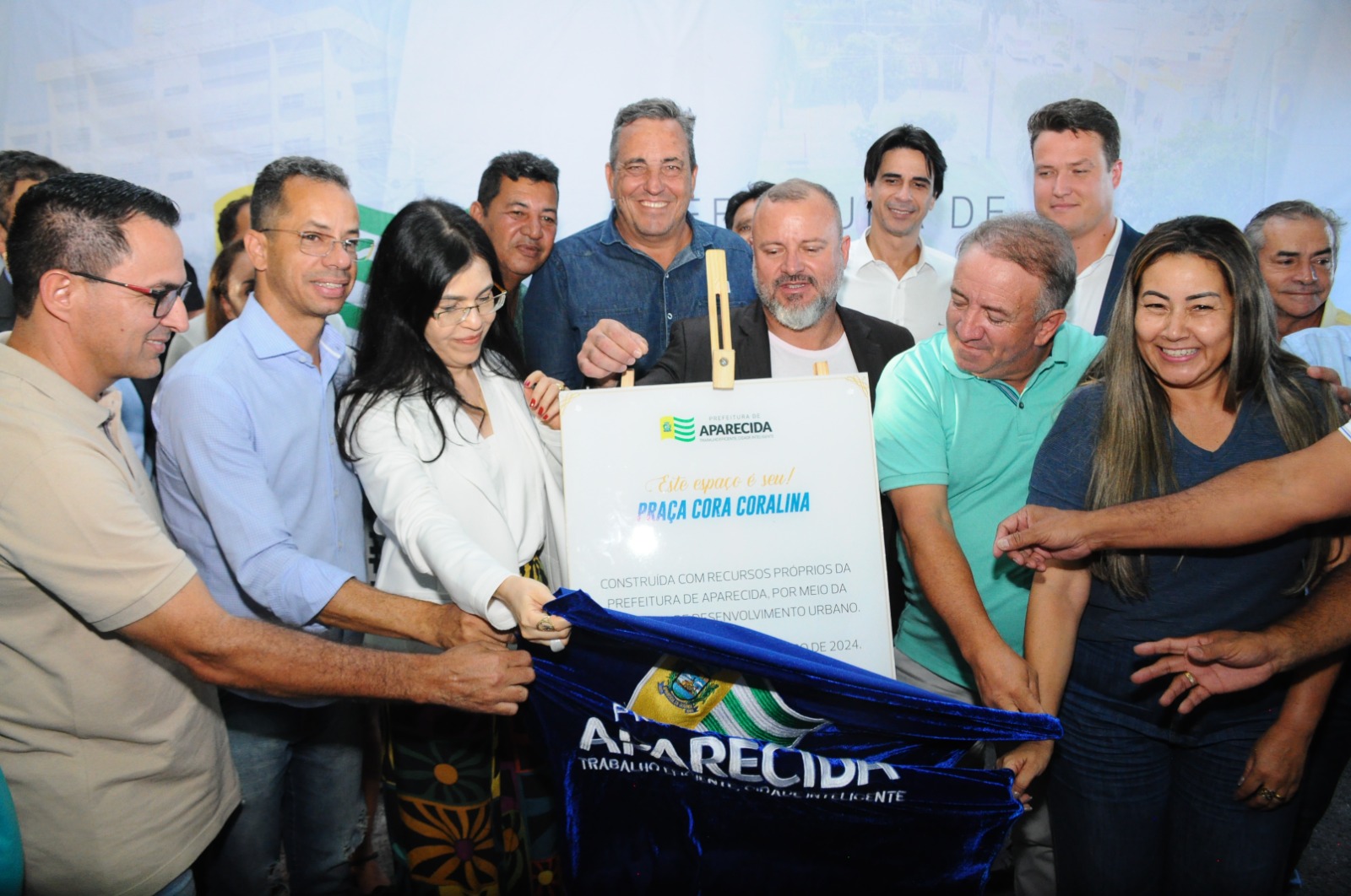 Imagem destacada do post: Vilmar Mariano entrega a Praça Cora Coralina aos moradores do Jardim Boa Esperança