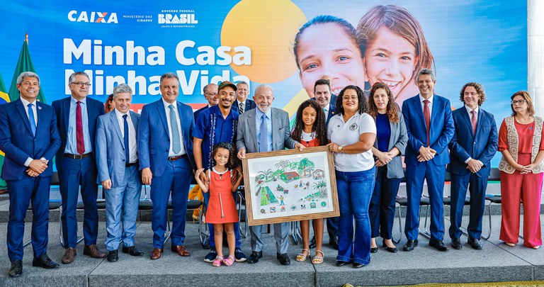 Imagem destacada do post: Lula lança Minha Casa, Minha Vida Rural e Entidades para beneficiar 440 mil pessoas