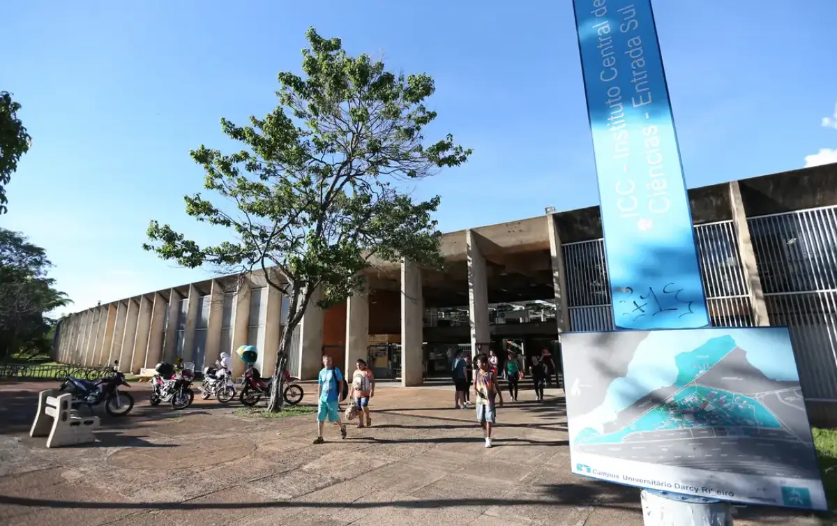Imagem destacada do post: Professores encerram a greve nas universidades federais