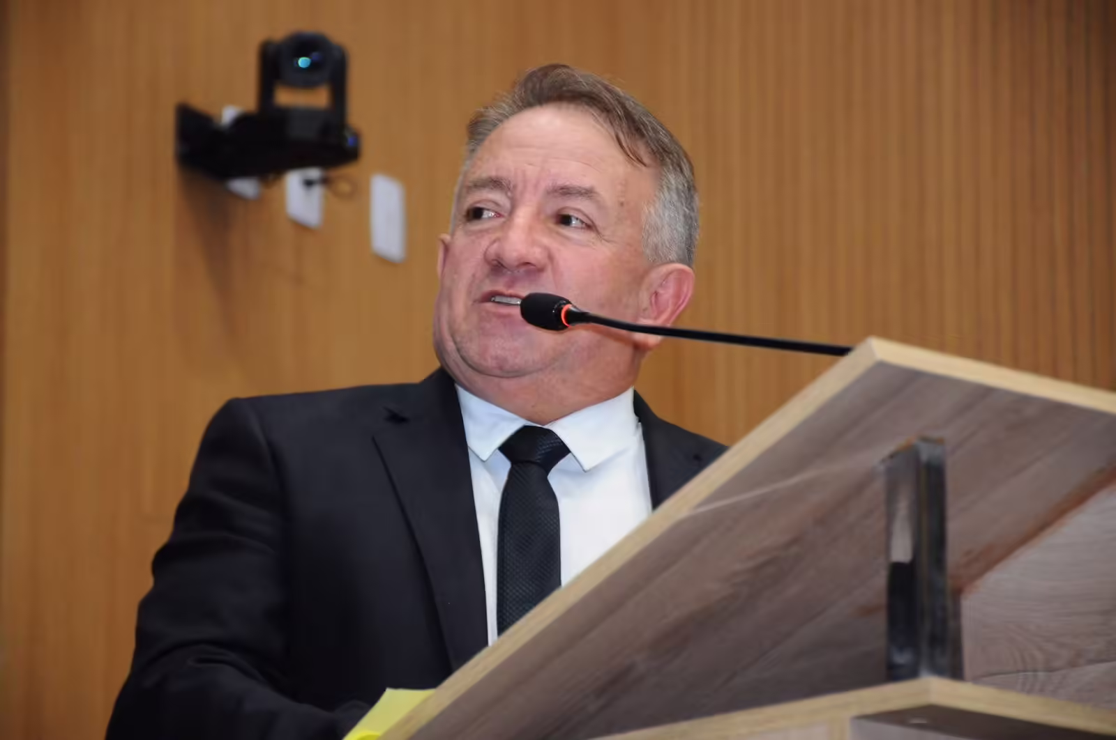 Imagem destacada do post: Vilmar lembra trajetória e desafios para iniciar construção da nova Câmara Municipal