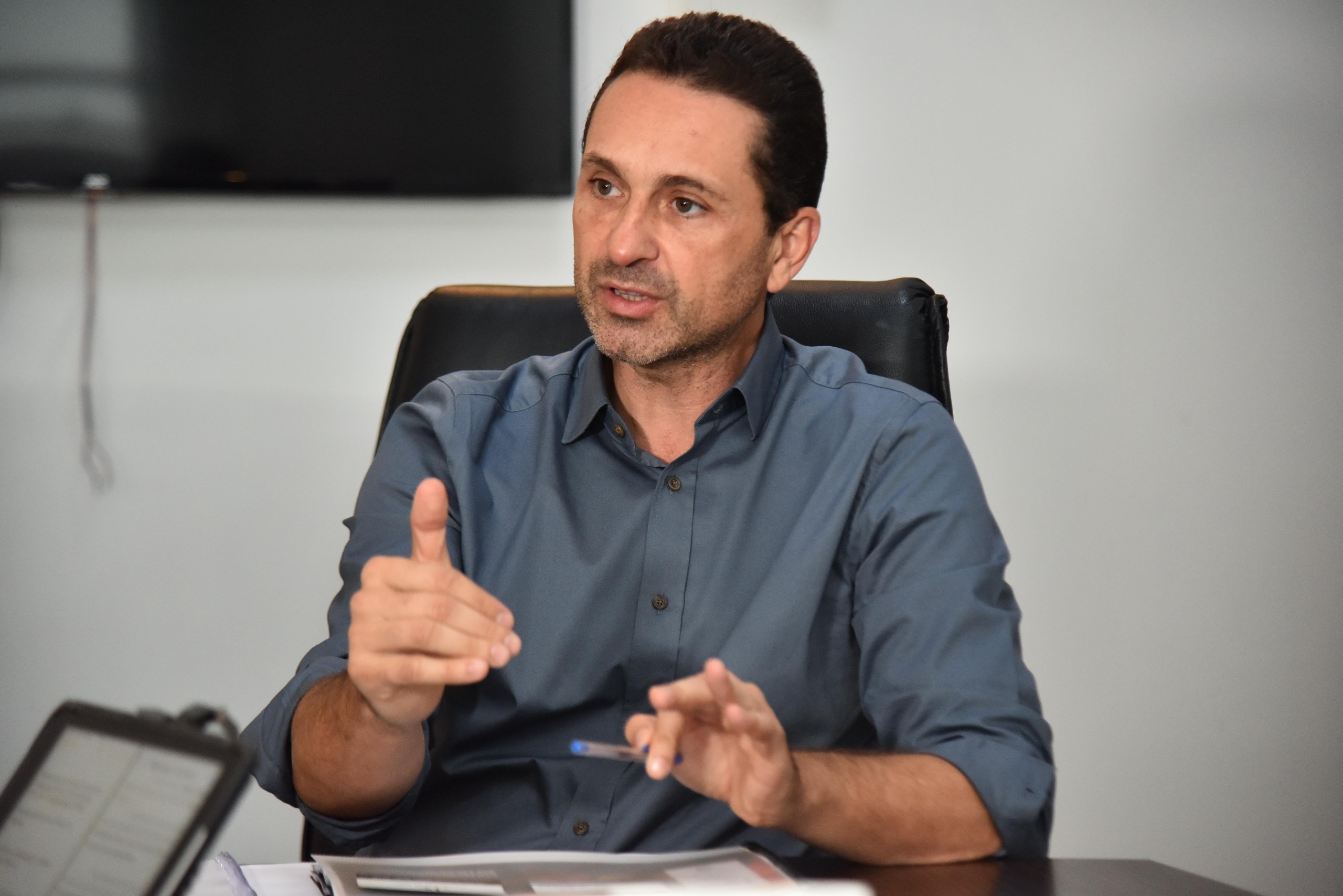 Imagem destacada do post: Vilela sanciona lei que reduz temporariamente a alíquota do ITBI
