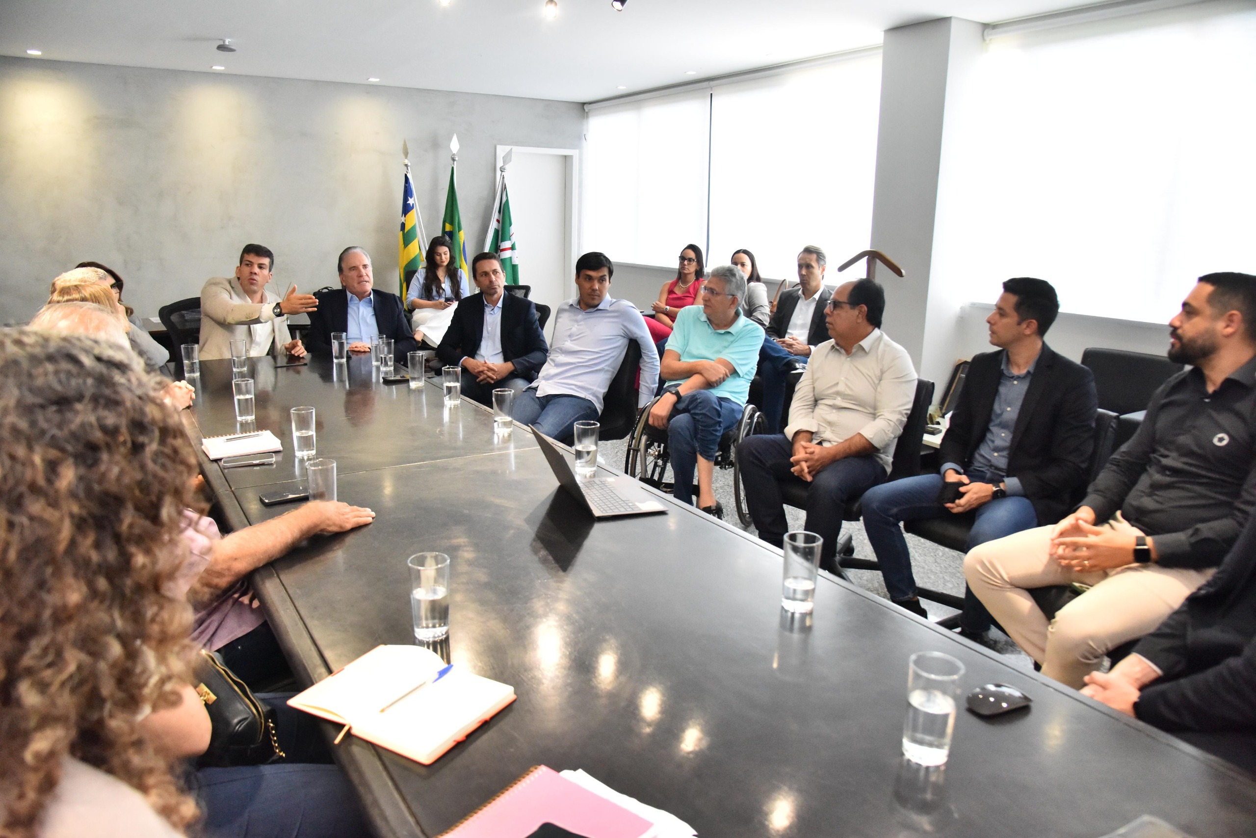 Imagem destacada do post: Vilela se reune com  prefeitos da Região Metropolitana
