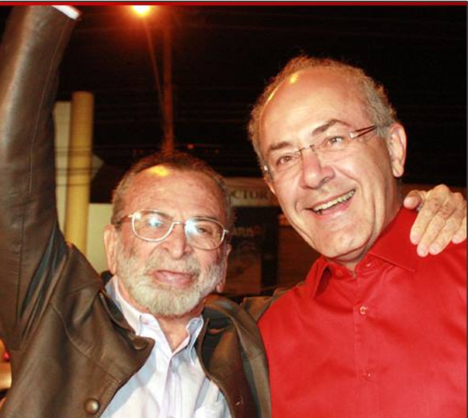 Imagem destacada do post: Mauro Rubem faz Ato Político em Defesa da Democracia com Pinheiro Salles