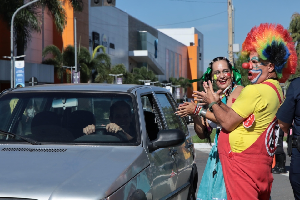 Imagem destacada do post: SMTA faz Blitzen educativas sobre os riscos de álcool e volante no carnaval