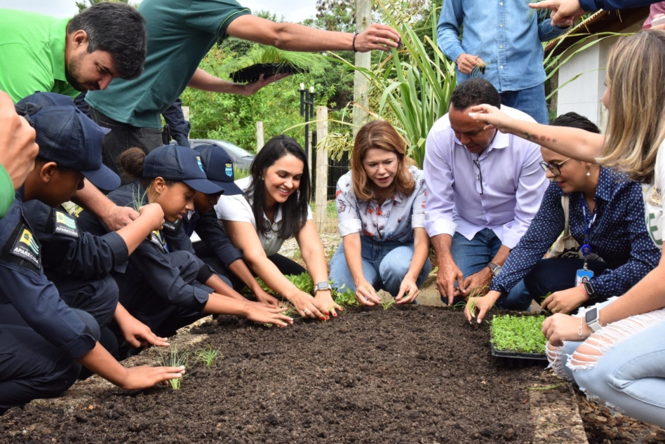 Imagem destacada do post: Aparecida celebra o Dia Mundial da Água com plantio de mudas do cerrado
