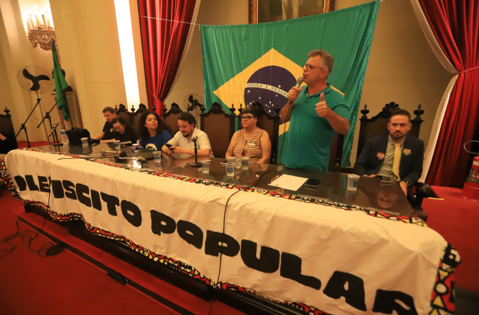Imagem destacada do post: CUT e movimentos sociais lançam plebiscito pelo fim da escala 6×1