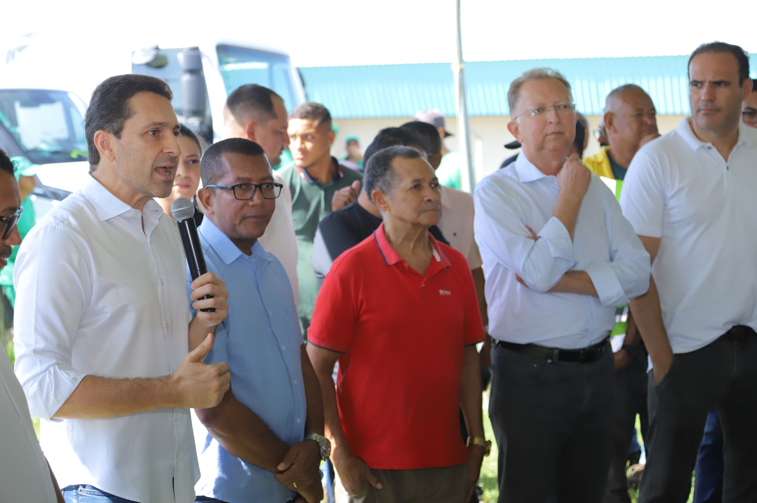 Imagem destacada do post: Prefeito Vilela lança Mutirão especial dos 35 anos do Jd. Tiradentes