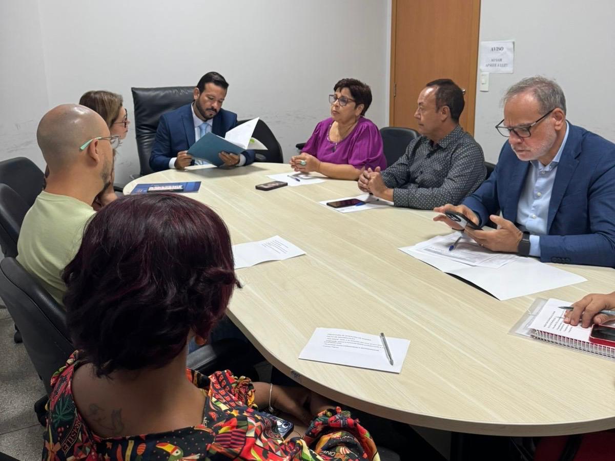 Imagem destacada do post: Prefeitura de Aparecida propõe pagamento do Piso dos Professores já em maio
