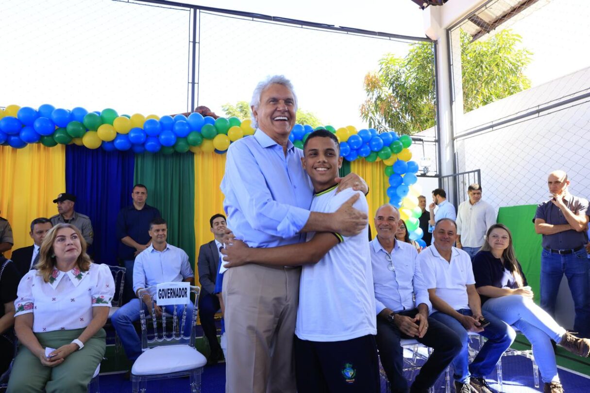 Imagem destacada do post: Caiado inaugura colégio atende mais de 500 alunos na Região Leste de Goiânia