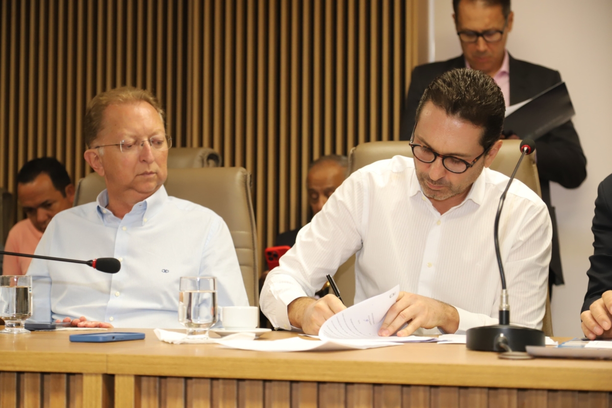 Imagem destacada do post: Prefeito Vilela anuncia benefícios para feirantes de Aparecida