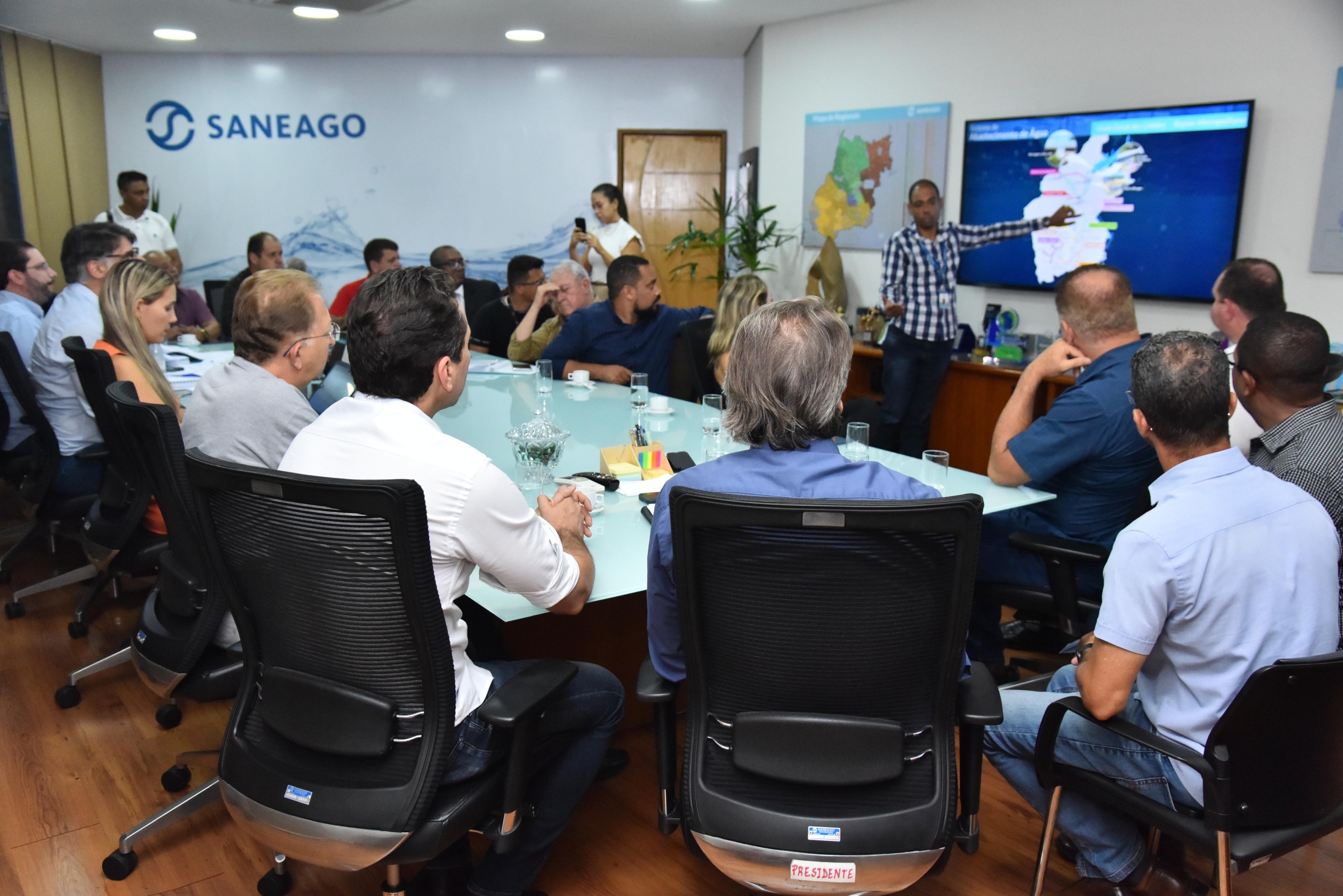 Imagem destacada do post: Vilela e vereadores solicitam expansão da rede de água em Aparecida