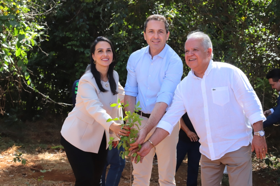 Imagem destacada do post: Vilela faz abertura da IV Semana do Meio Ambiente do Grupo Equiplex
