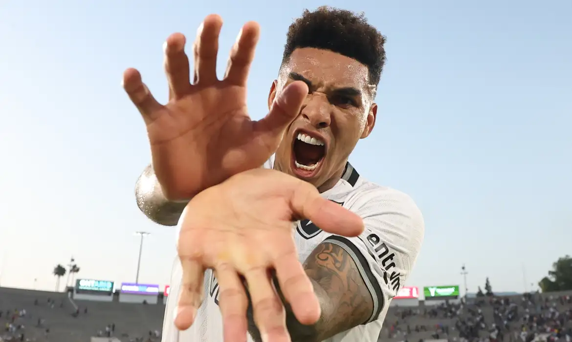 Imagem destacada do post: Botafogo faz história e derrota o PSG