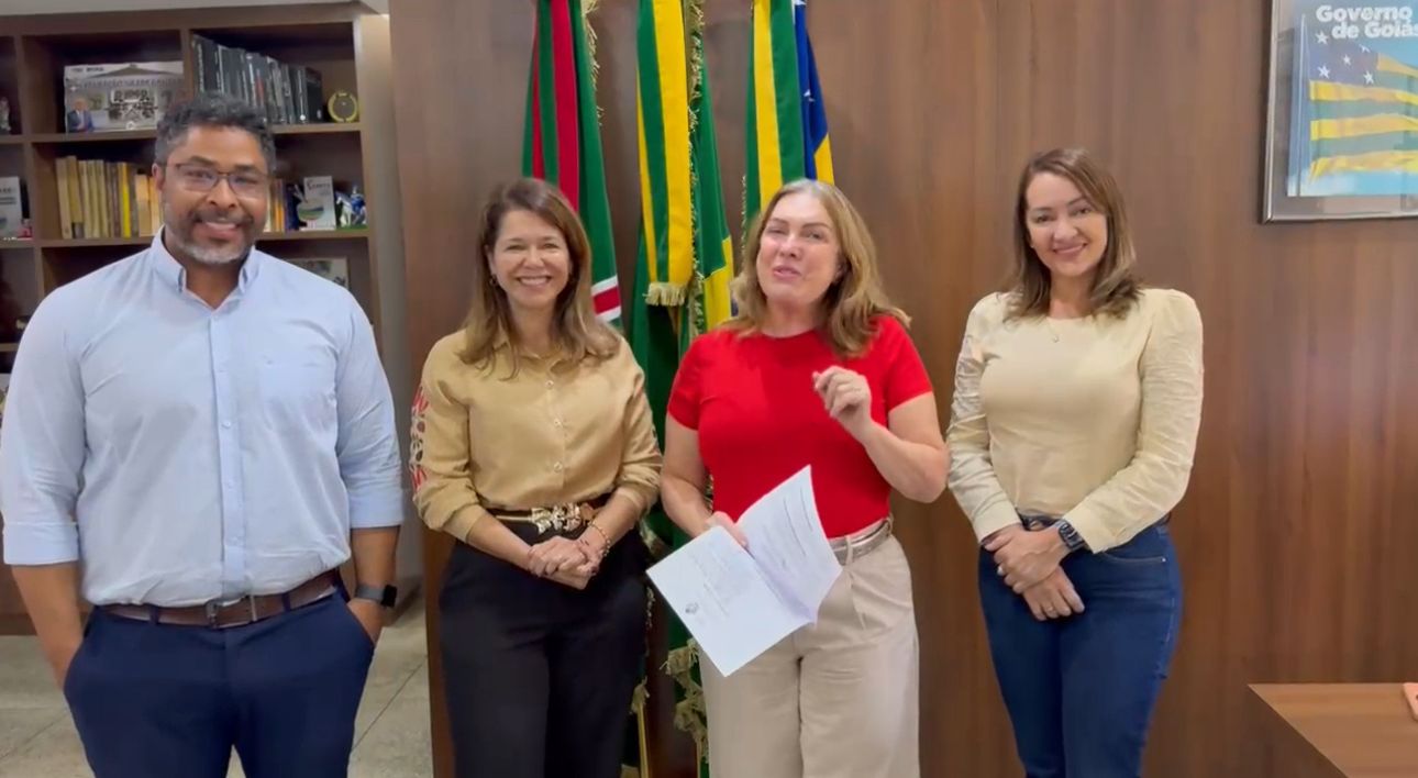 Imagem destacada do post: Aparecida recebe doação de mais de 40 mil pratos e canecas para escolas