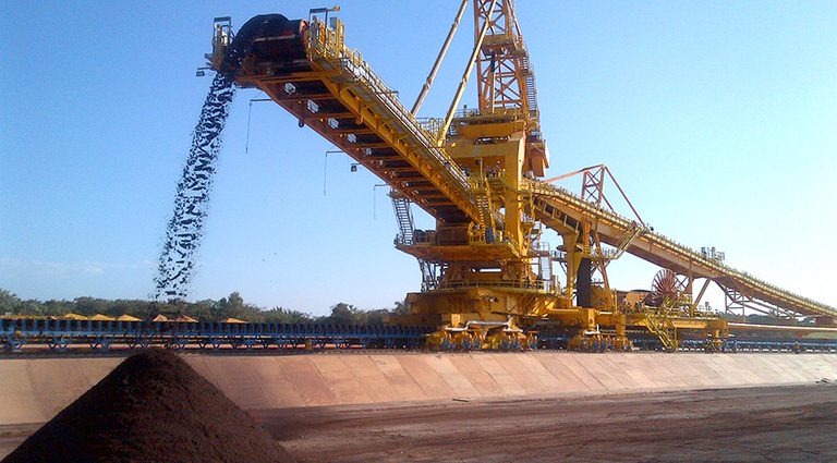 Imagem destacada do post: Indústria brasileira acumula crescimento de 1,4% em 2025