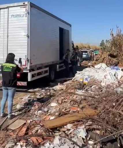 Imagem destacada do post: Operação Aparecida Limpa flagra descarte irregular no Parque Primavera