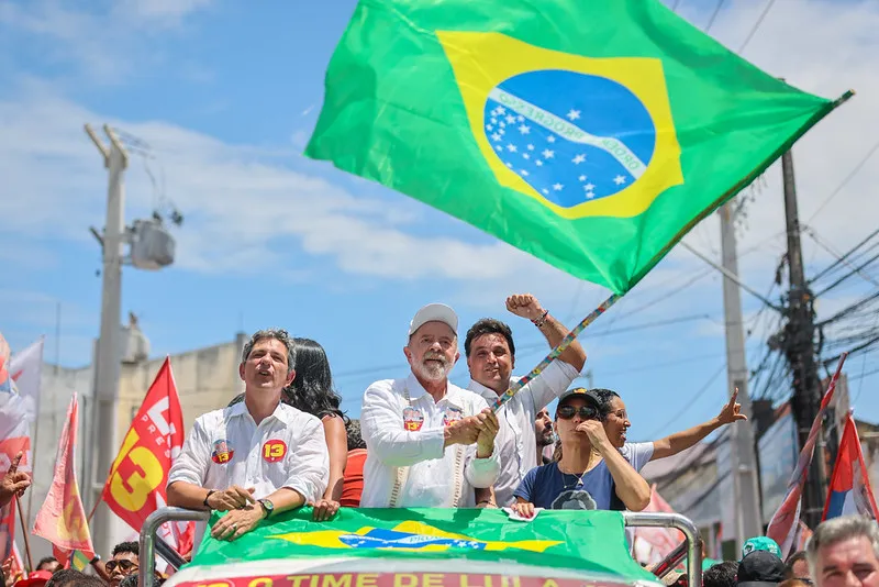 Imagem destacada do post: Pesquisa mostra que Lula pode vencer as eleições no 1º turno
