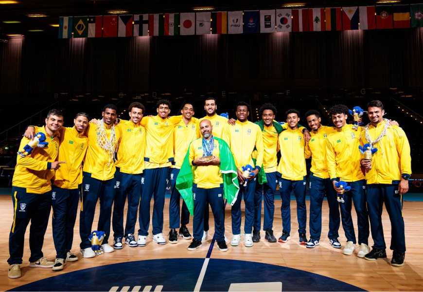 Imagem destacada do post: Brasil vira e derrota EUA no Mundial de Basquete Universitário
