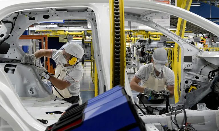 Imagem destacada do post: Governo Lula zera IPI para carros nacionais mais sustentáveis
