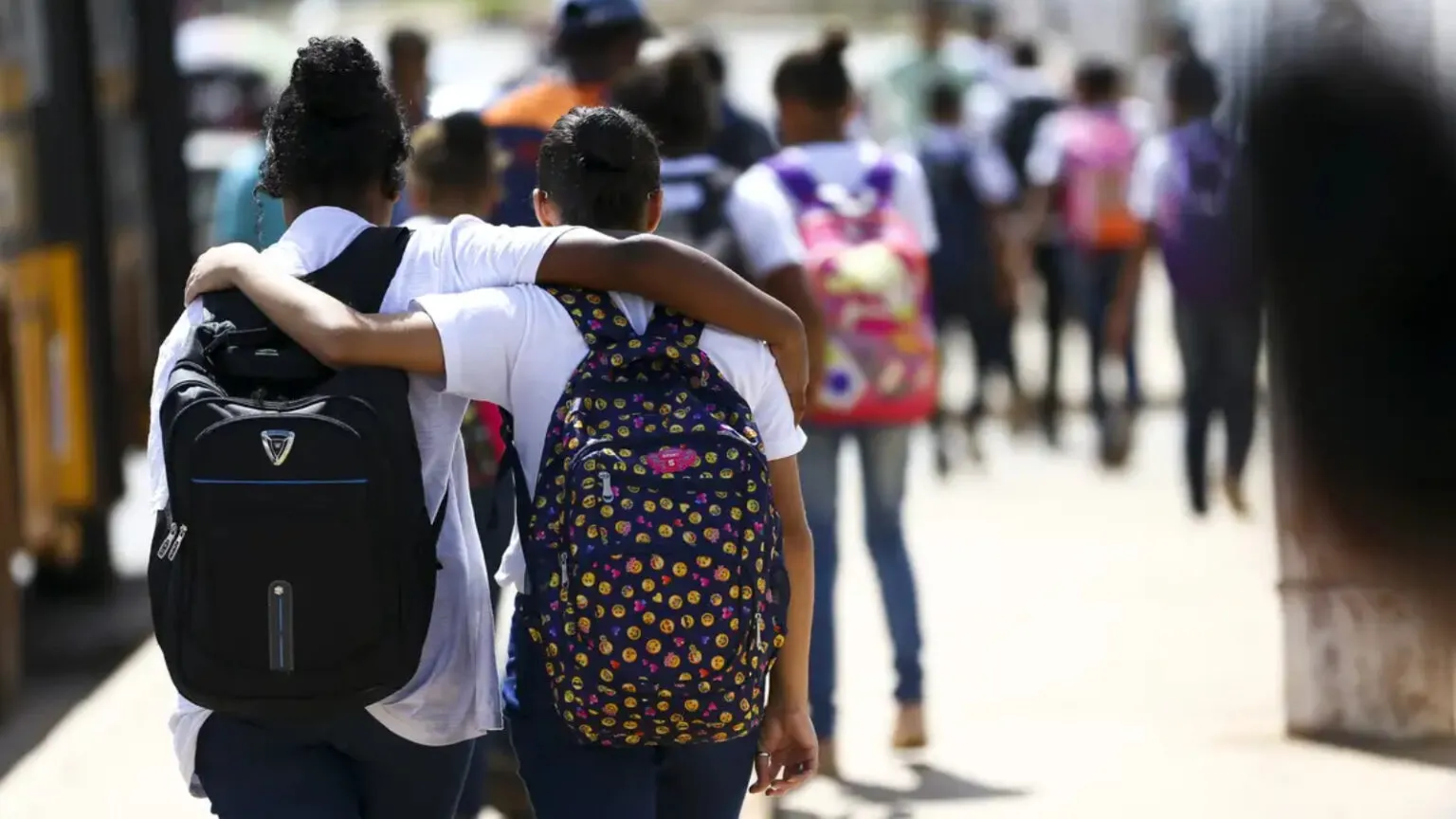 Imagem destacada do post: ECA completa 35 anos em defesa das crianças no Brasil