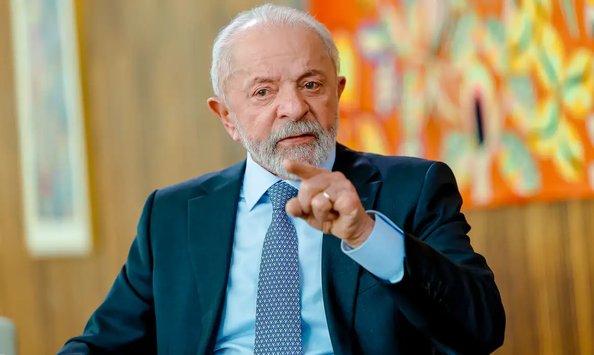 Imagem destacada do post: Brasil não aceitará nada que lhe seja imposto, diz Lula à CNN americana