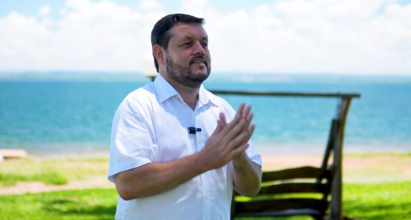 Imagem destacada do post: Justiça mantém mandato de prefeito de Buriti Alegre e rejeita impugnação