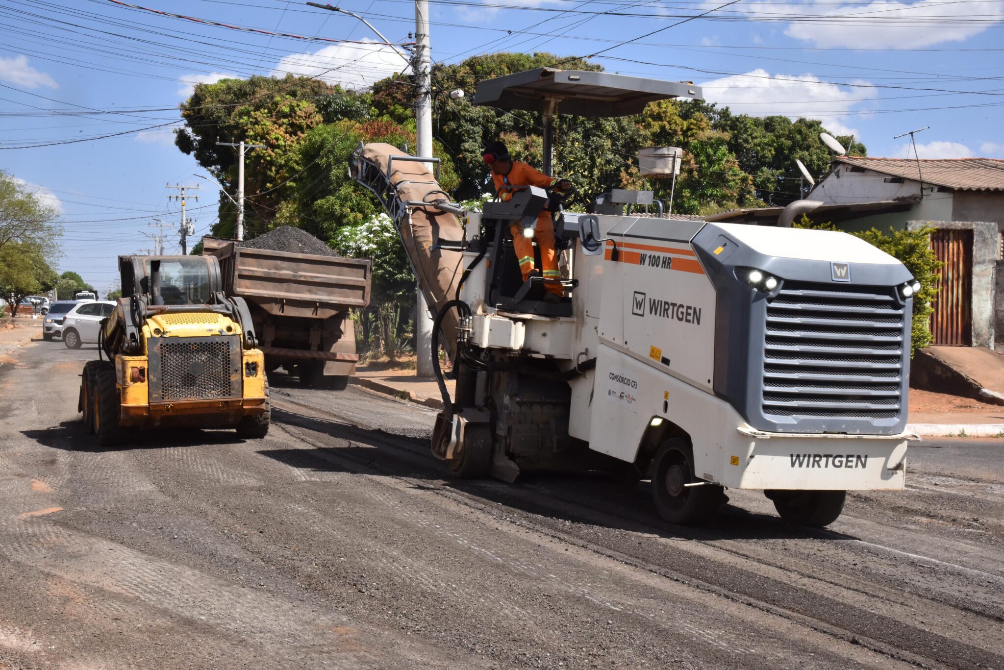 Imagem destacada do post: Recapeamento beneficia Jd. Alto Paraíso, Pq. Ibirapuera e região