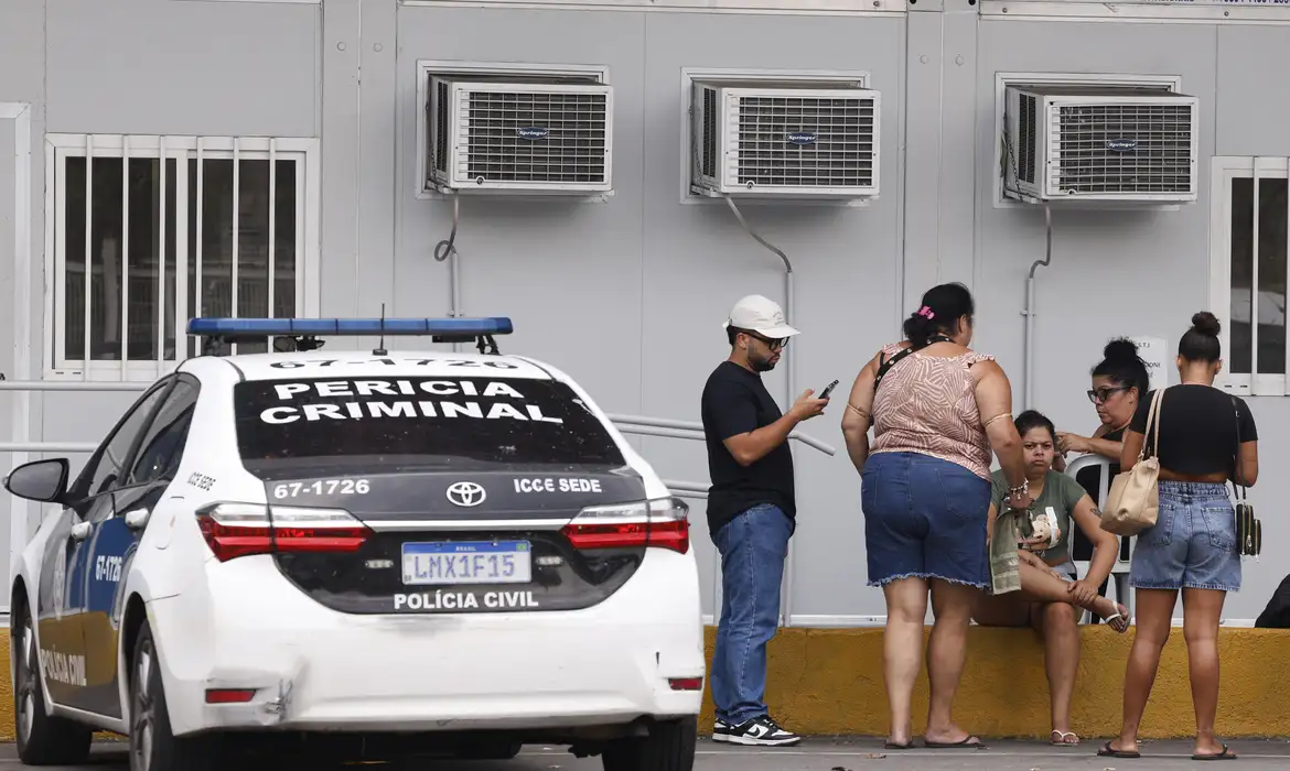 Imagem destacada do post: IML do RJ identifica 100 dos 121 mortos na operação policial
