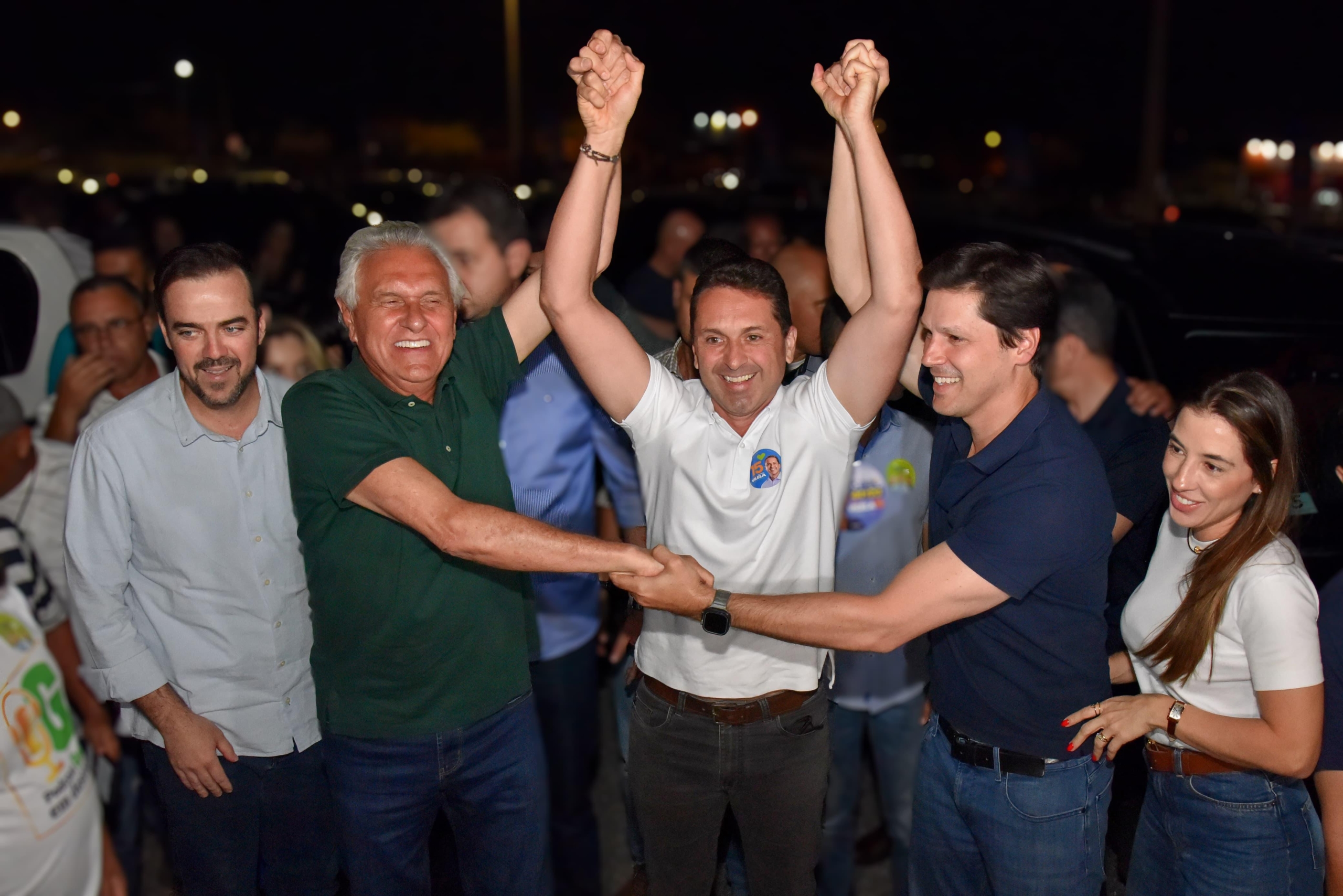Imagem destacada do post: Vilela conclui iluminação de LED em Aparecida