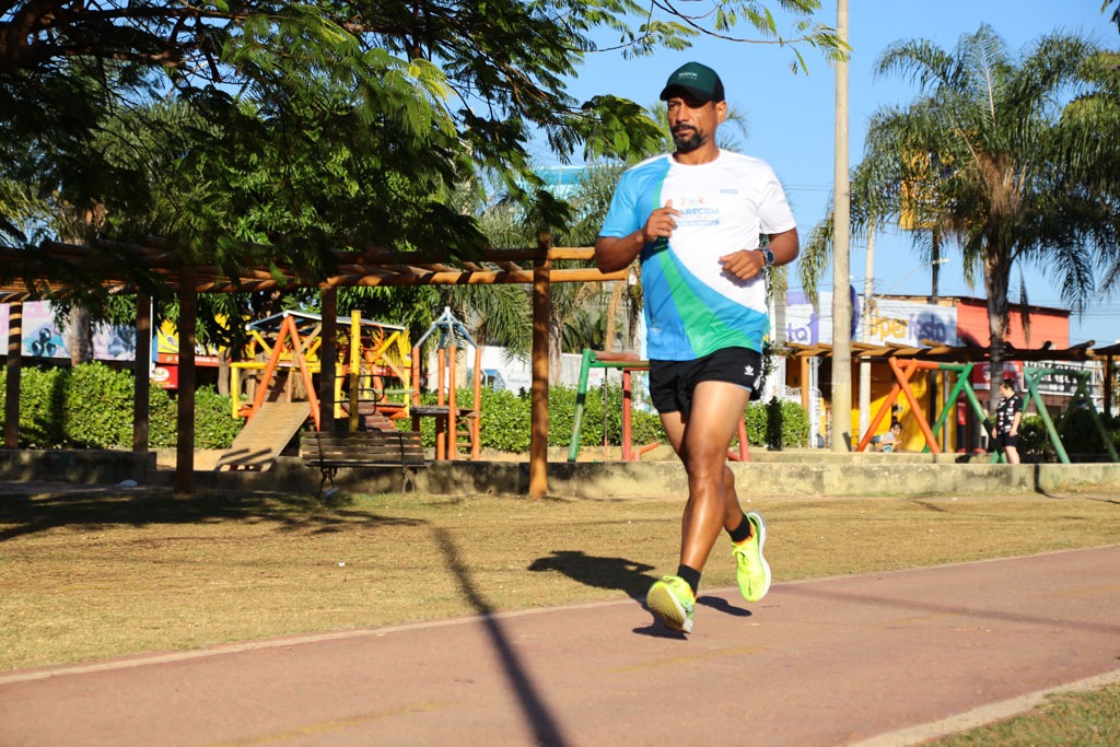 Imagem destacada do post: Ultramaratonista correrá 62km em homenagem à emancipação política de Aparecida