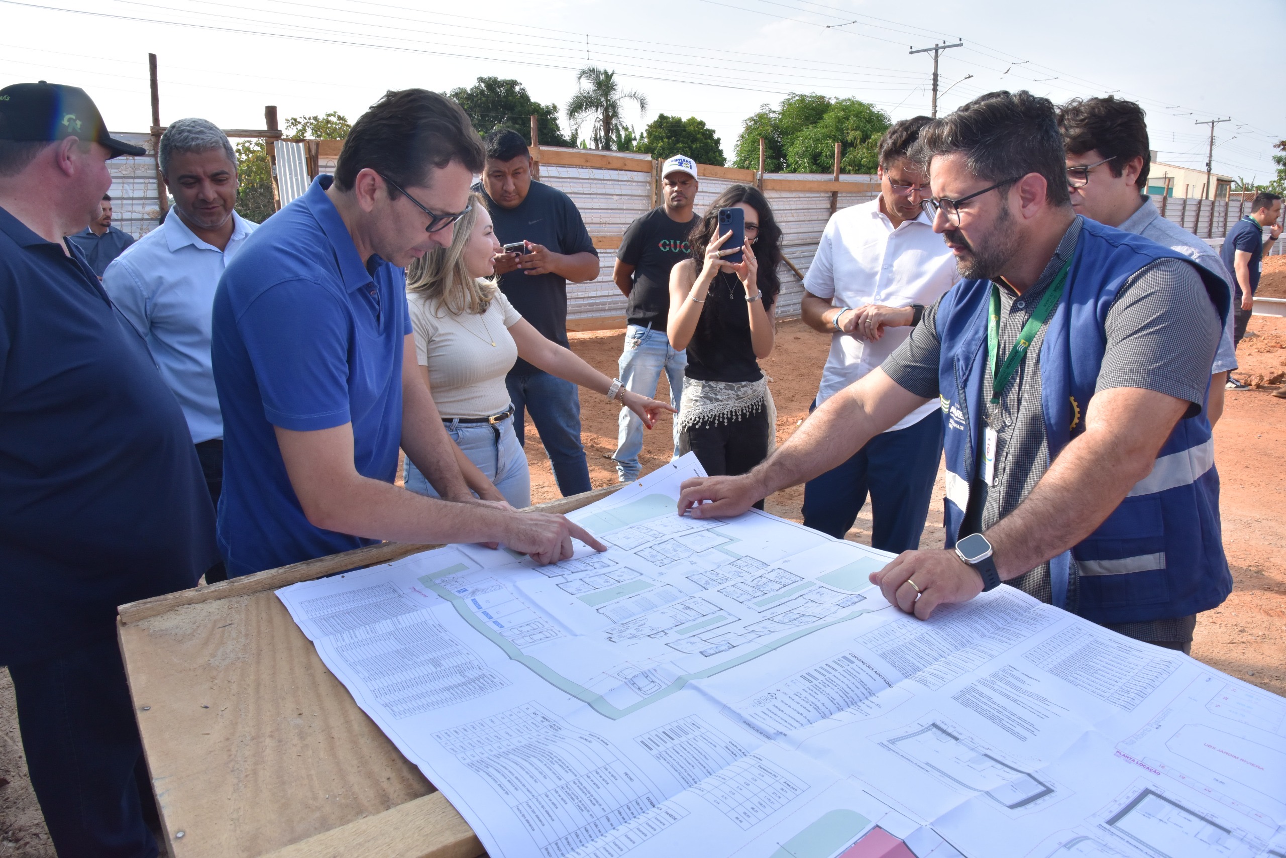 Imagem destacada do post: Vilela inicia obras de Policlínica, Centro de Reabilitação, 3 UBS’s e CAPS