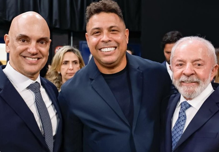 Imagem destacada do post: Lula comemora retirada da Lei Magnitsky contra Moraes e ministros