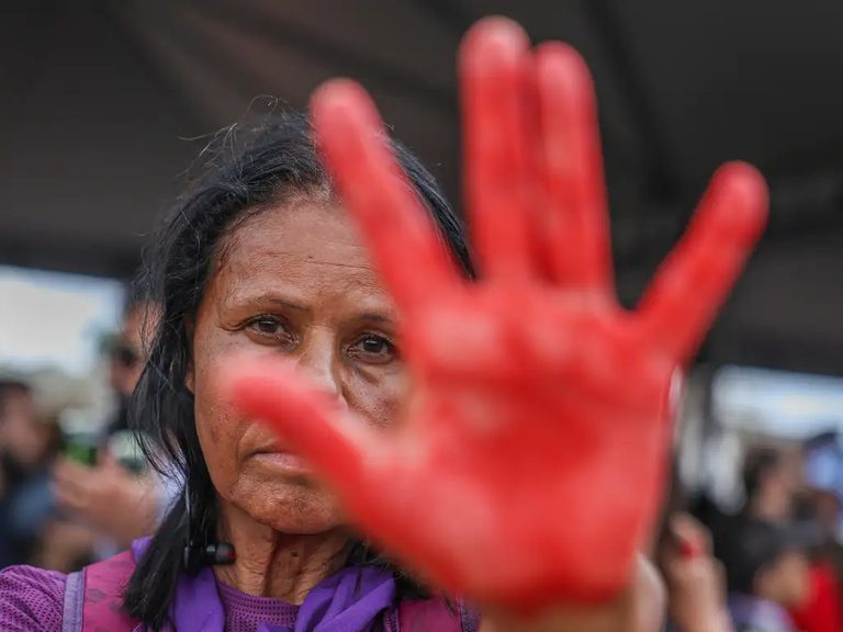 Imagem destacada do post: Lula sanciona lei que aumenta penas de crimes sexuais contra vulneráveis